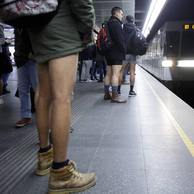 No Pants Day in der Wiener U-Bahn