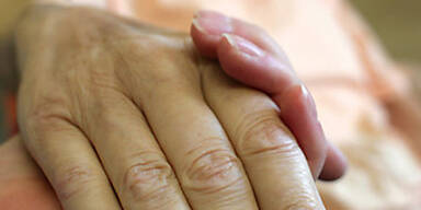 Kritik an der Sterbehilfe für Kinder