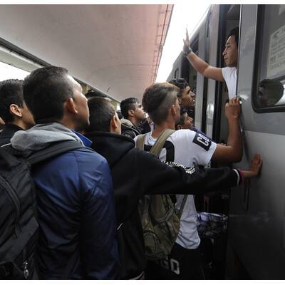Flüchtlinge am Westbahnhof in Wien