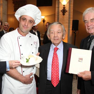 Karl Wlaschek: Am Sonntag gestorben