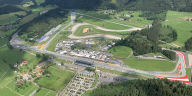 Vor 2. Rennen: Polizei sorgt f&uuml;r Sicherheit