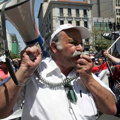Ausschreitungen in Athen eskalieren