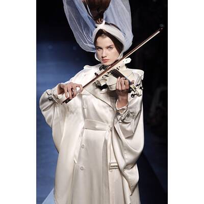 Paris Haute Couture Week, H/W 2010