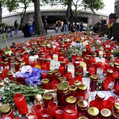 Gedenken an die 21 Todesopfer bei der Loveparade