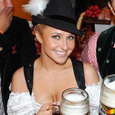Oktoberfest: Wem steht das Dirndl am besten?