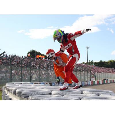 Horror-Crash: Massa räumt Liuzzi ab