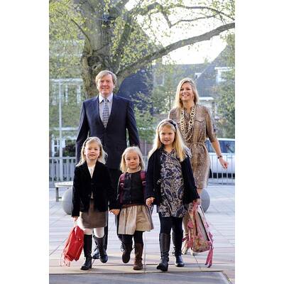 Maxima und Willem-Alexander begleiten Prinzessin Ariane zum ersten Schultag.