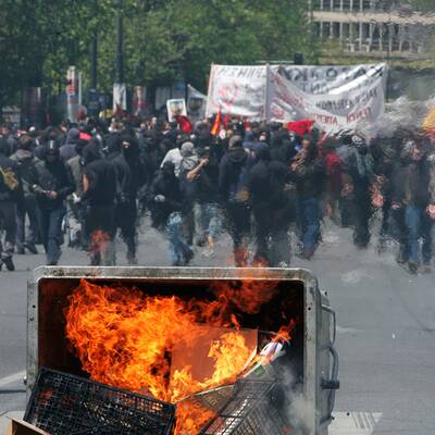 Ausschreitungen bei Streik in Athen