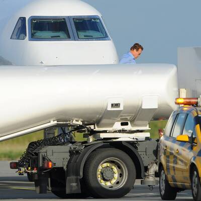 Arnold Schwarzenegger in Wien gelandet