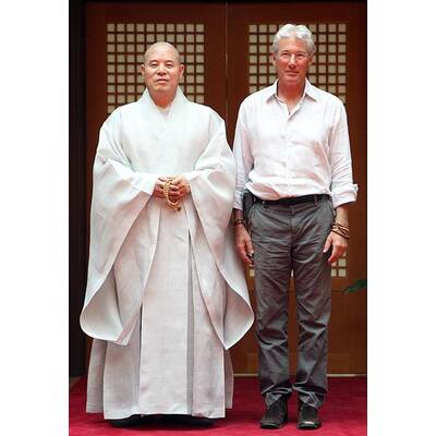 Richard Gere besuchte buddhistischen Tempel in Seoul  
