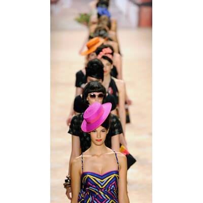 Lena Hoschek Show 2011