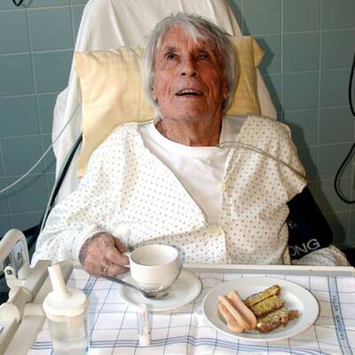 Heesters auf dem Weg der Besserung