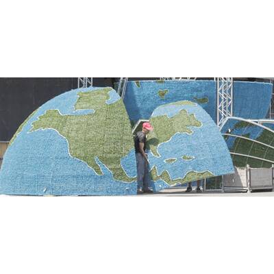 Life Ball: Vorbereitungen am Wiener Rathausplatz