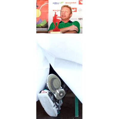 Humpelfuß: Boris Becker mit Beinschiene in Kitzbühel