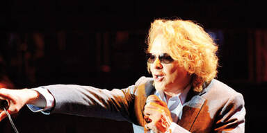 Mick Hucknall