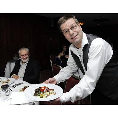 Für den guten Zweck: Promis servierten Gala-Dinner