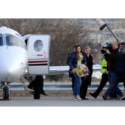 Ruby Rubacuori: Lugners Opernballgast landet in Wien-Schwechat