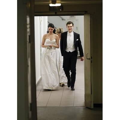 Opernball 2011: Backstage bei den Debütantinnen