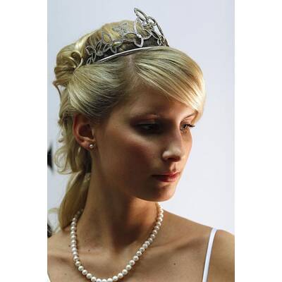 Opernball 2011: Backstage bei den Debütantinnen