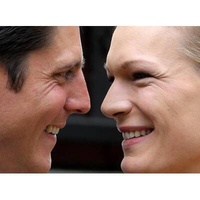 Maria Riesch in Gold: Standesamtliche Trauung in Garmisch