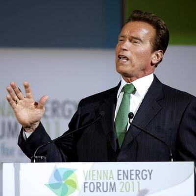 Arnold Schwarzenegger in Wien gelandet