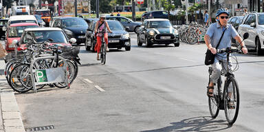 Proteste gegen neuen Radweg