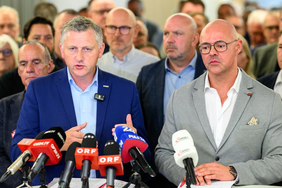 Reinhold Binder (PRO-GE) und Mario Ferrari (GPA) bei den Metaller KV Verhandlungen.