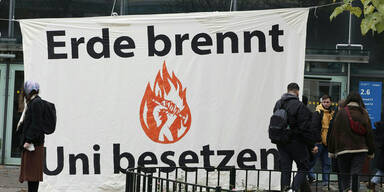 Klima-Aktivisten besetzen H&ouml;rs&auml;le an mehreren Unis