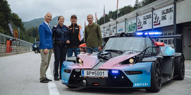 Polizei bekommt diesen KTM-Rennwagen als Einsatzauto