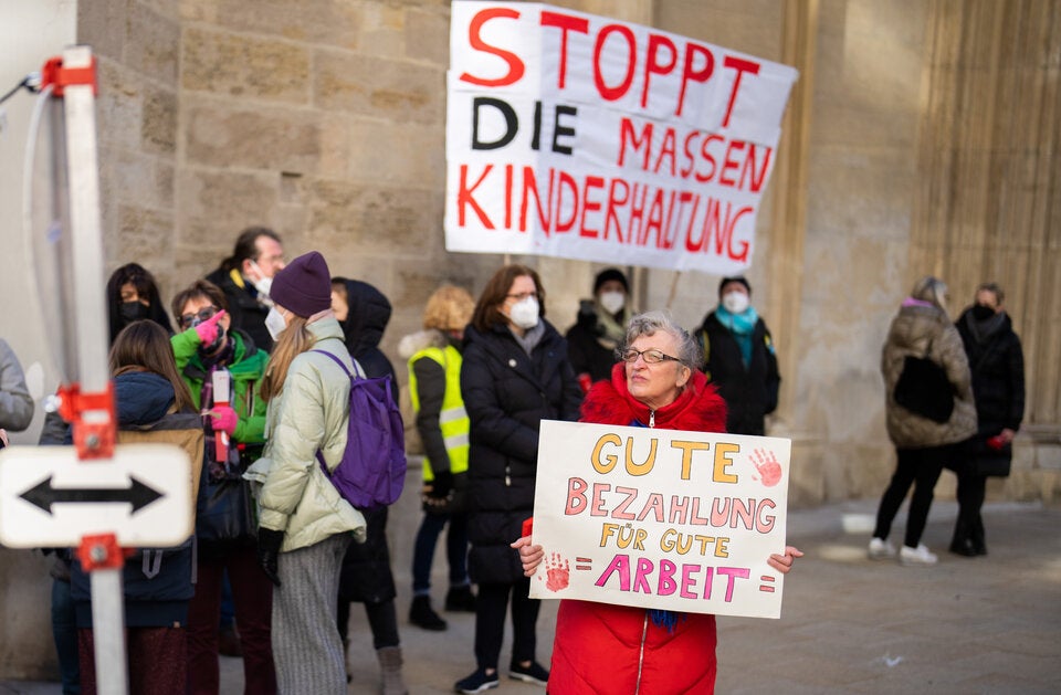 Kindergarten-Mitarbeiter fordern mehr Geld und Personal
