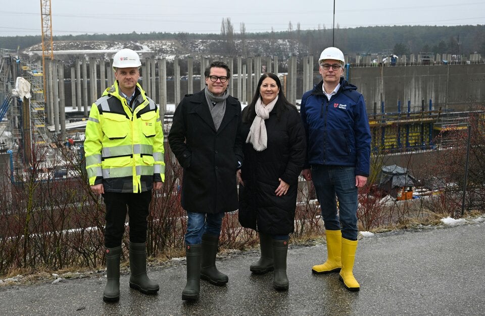 Wiener Wasser-Chef Paul Hellmeier, Umweltstadtrat Jürgen Czernohorszky, Bau-Stadträtin Kathrin Gaal und Dieter Werner (Leiter für die Prüf-, Inspektions- und Zertifizierungsstelle der Stadt Wien).