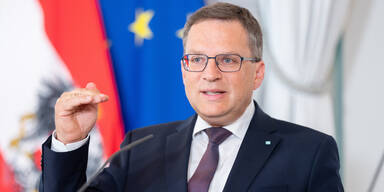 August Wöginger beim Pressefoyer