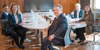 Kopie von Ludwig P&uuml;hringer Sondierungsgespr&auml;che Rathaus SP&Ouml; Gr&uuml;ne