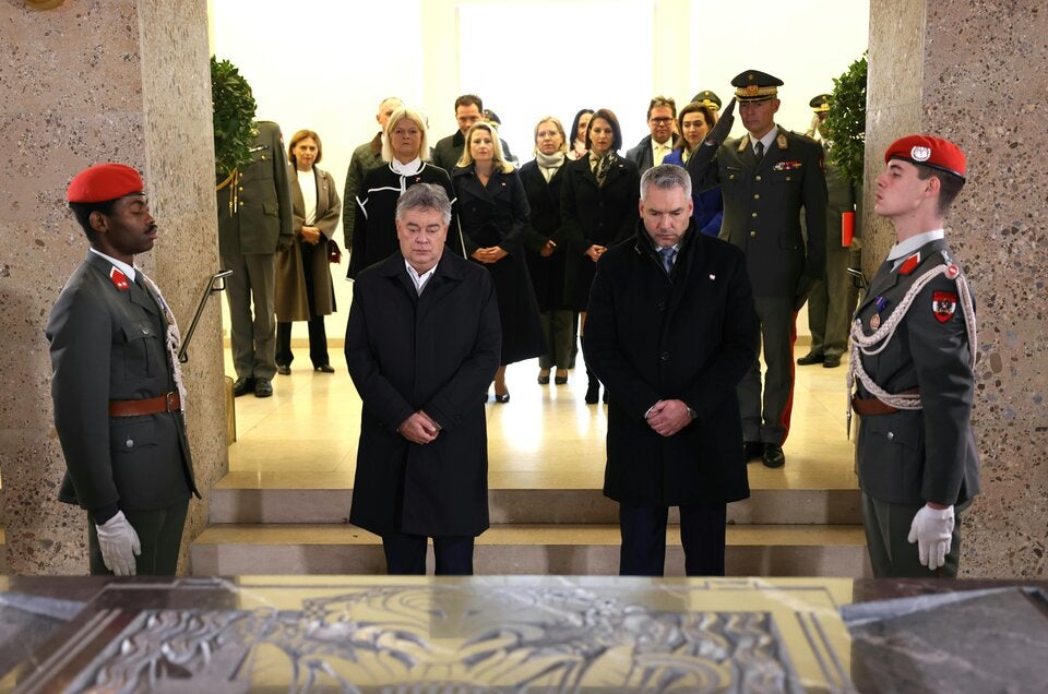 Nationalfeiertag: Feierlichkeiten mit Kranzniederlegung begonnen