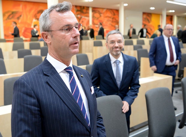 LIVE: Nach Regierungssturz - Hartwig Löger als Interimskanzler bestätigt