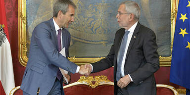 L&ouml;ger Van der Bellen