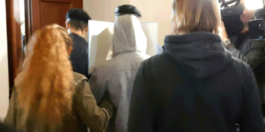 MORDPROZESS GEGEN 14-JÄHRIGEN IN WR. NEUSTADT =