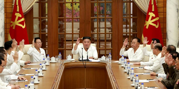 Nordkorea zeigt neue Fotos von Kim Jong-un