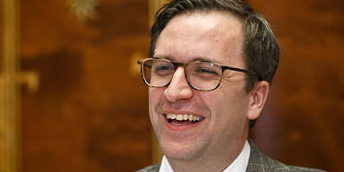 Umstrittener Karikaturist kandidiert f&uuml;r Liste Jetzt