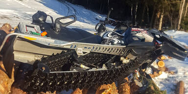 31-J&auml;hriger stirbt nach Unfall mit Schneemobil