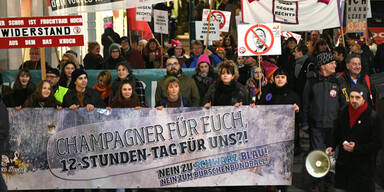 Demo gegen Regierung & "Burschenundball" legt City lahm