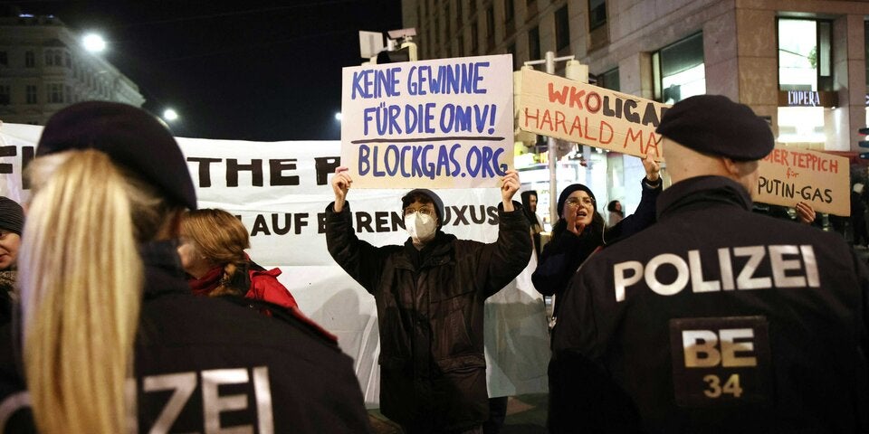 Pyrotechnik bei Opernball-Demo gezündet