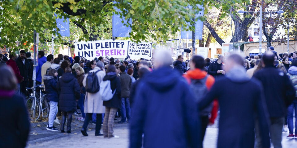 Studenten-Demo legte Verkehr in Wiener City lahm