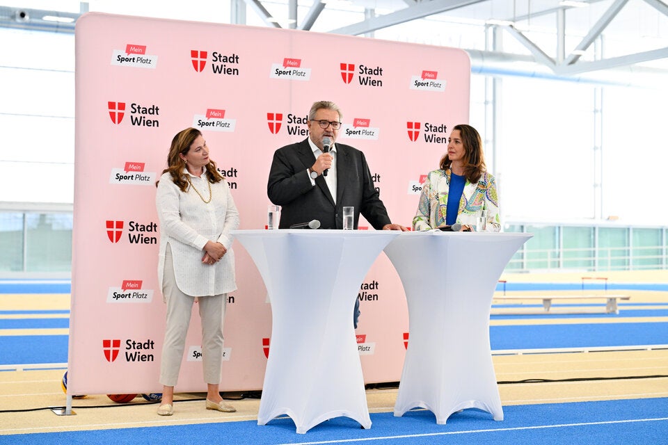 Barbara Novak (SPÖ), Peter Hacker (SPÖ) und Selma Arapovic (Neos).