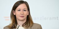 Plakolm: Mutterschutz nach Fehlgeburten