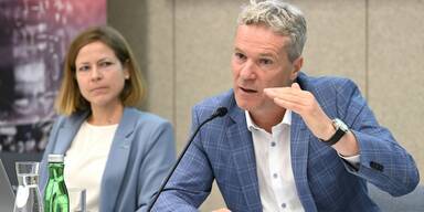 Kopie von Sabine Hesse und Christian Knill