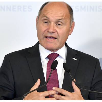 Innenminister Heinz-Christian Strache :  FP-Chef besteht in beiden Varianten auf dieses Ressort