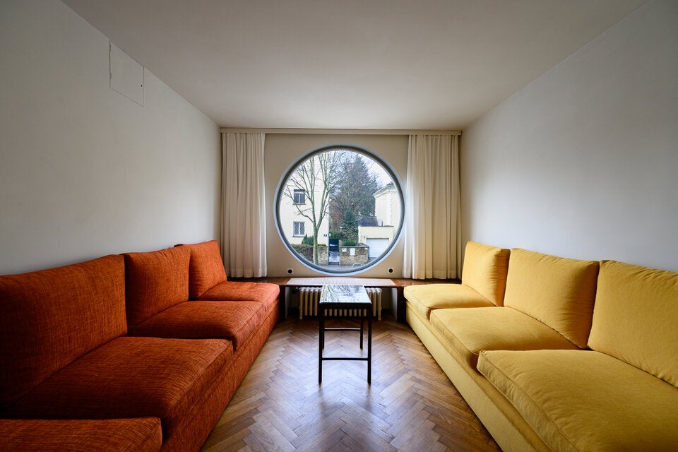 Architekturjuwel Villa Beer erwacht als begehbares Gesamtkunstwerk