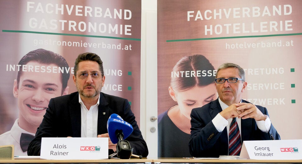 Der Gastro-Obmann (WKÖ) Alois Rainer und WKÖ-Hotellerie-Obmann Georg Imlauer