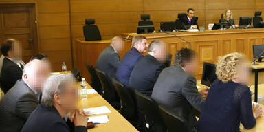 Stichwahl-Chaos: Acht Gest&auml;ndnisse zum Auftakt